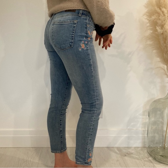 Lucky brand embroidered jeans - Picture 2 of 5